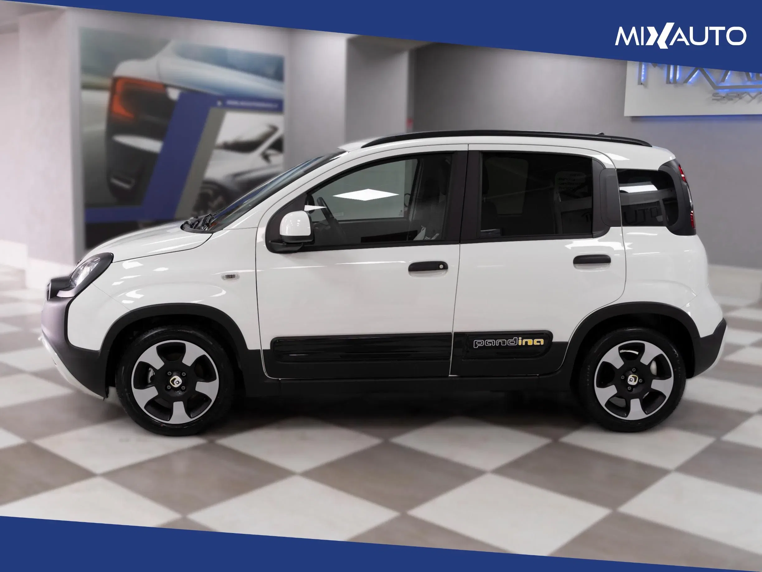 Fiat Panda Pandina Cross 1.0 Firefly Hybrid S&S 70CV foto 3