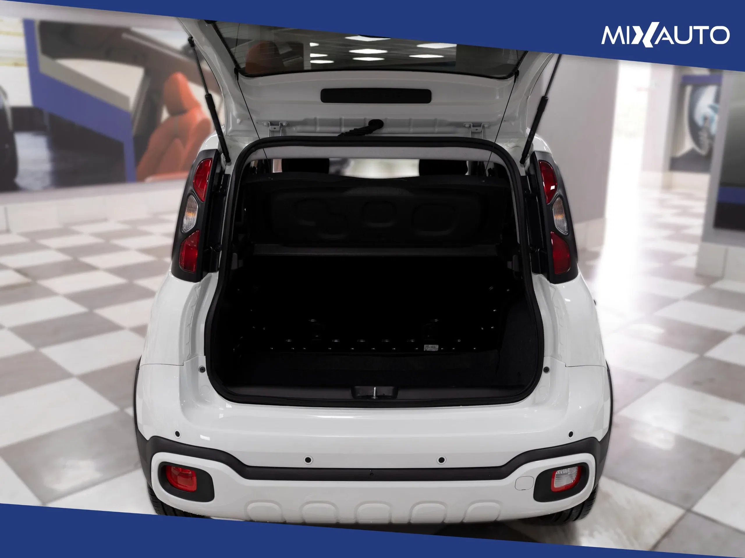 Fiat Panda Pandina Cross 1.0 Firefly Hybrid S&S 70CV foto 7