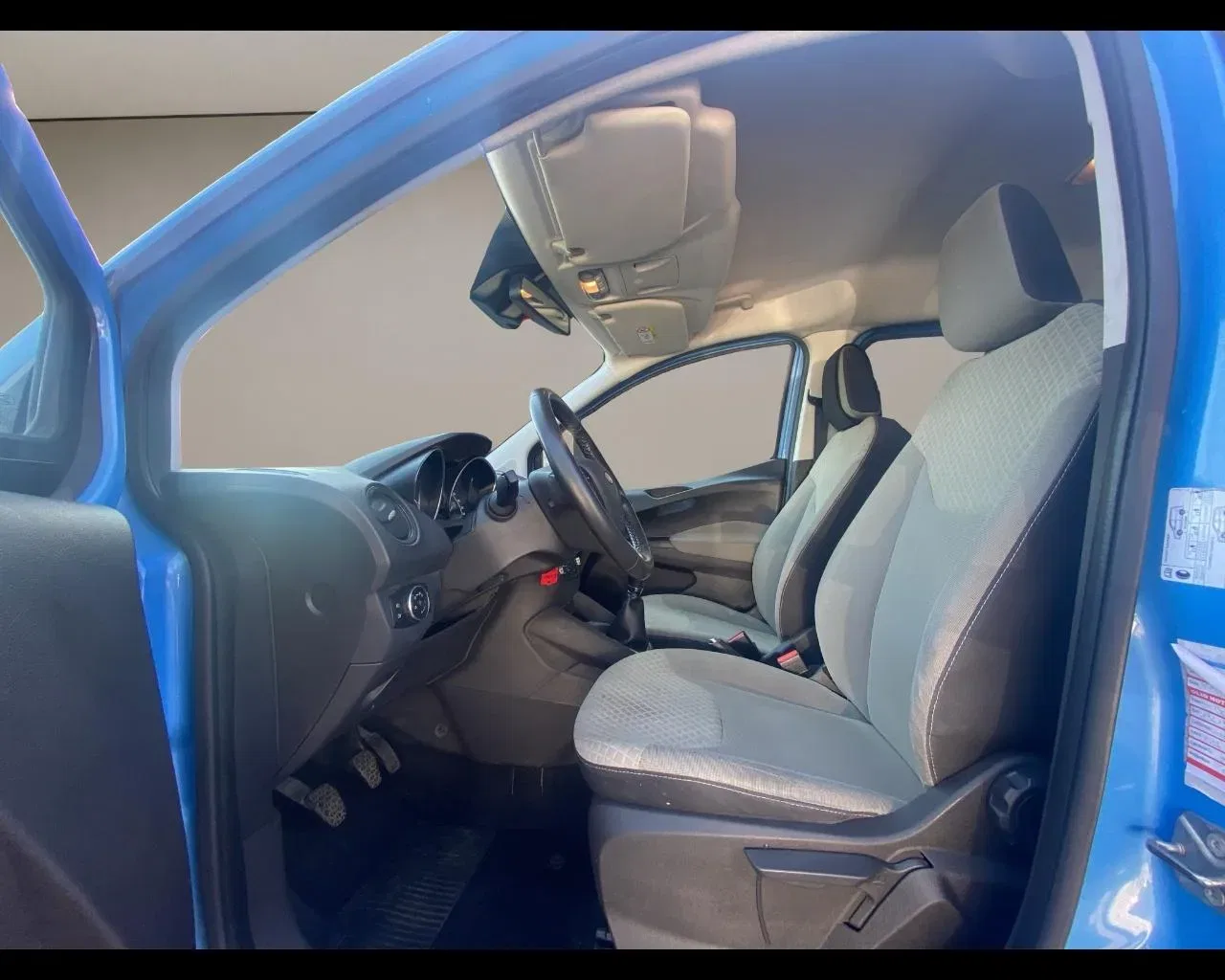 Ford Tourneo Courier 1.5 TDCI 75 CV Titanium foto 9