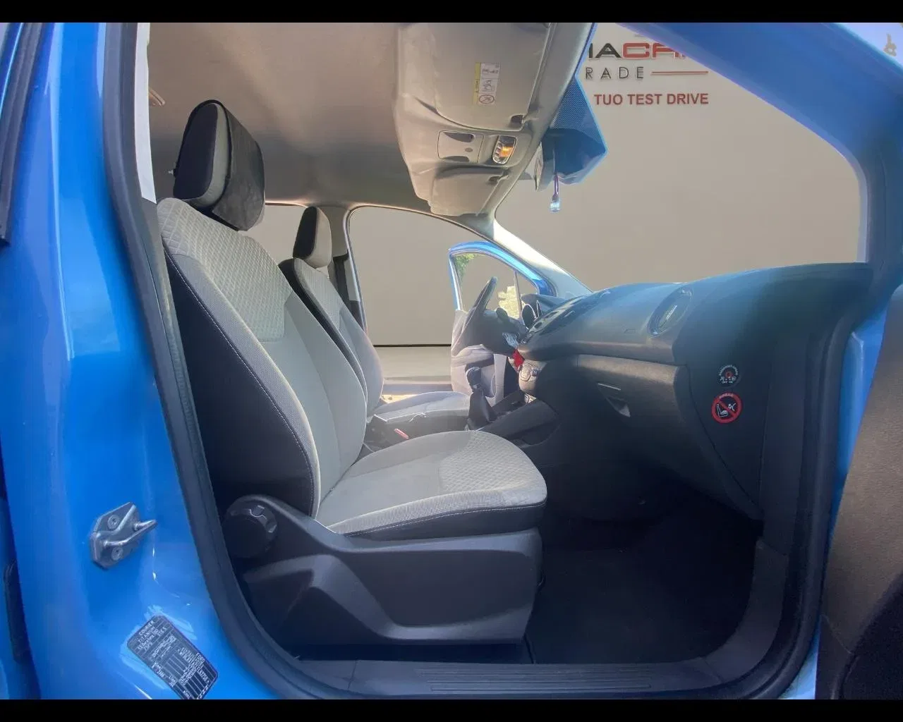 Ford Tourneo Courier 1.5 TDCI 75 CV Titanium foto 17