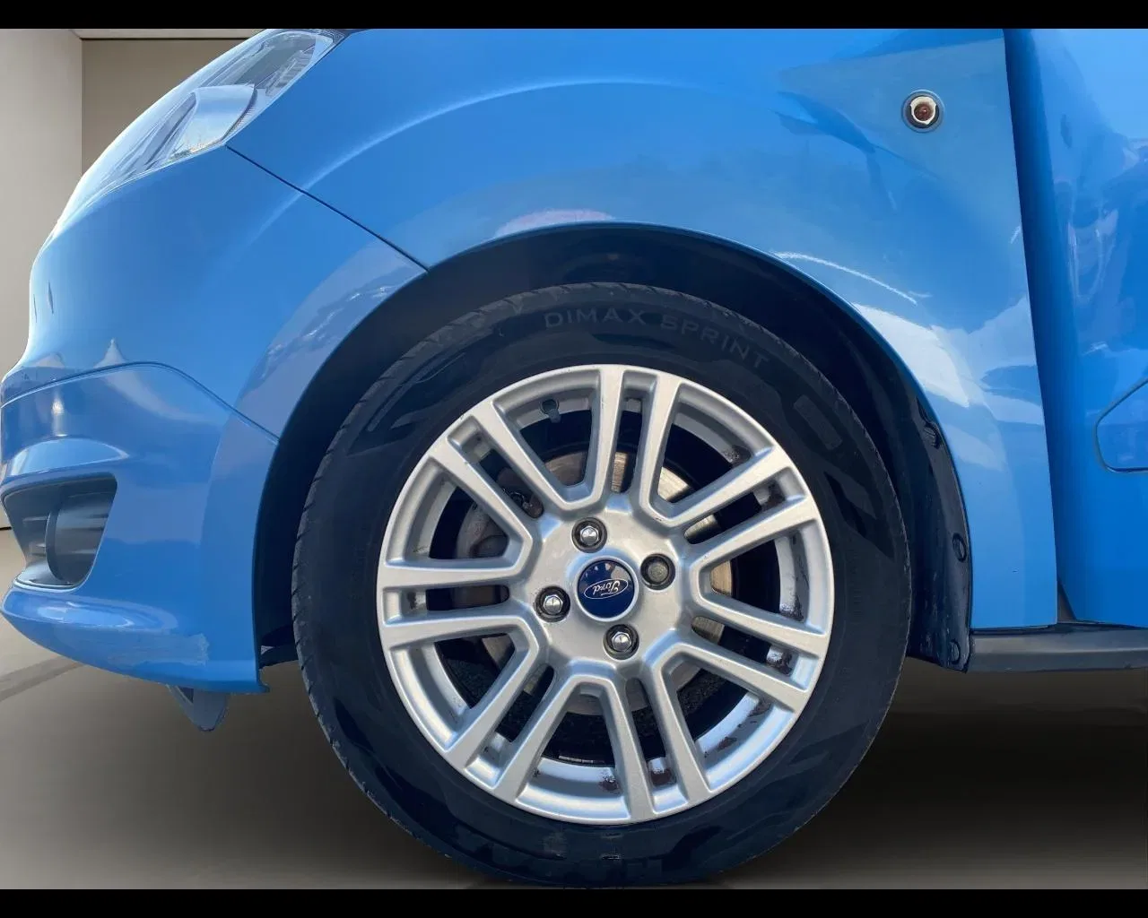 Ford Tourneo Courier 1.5 TDCI 75 CV Titanium foto 19