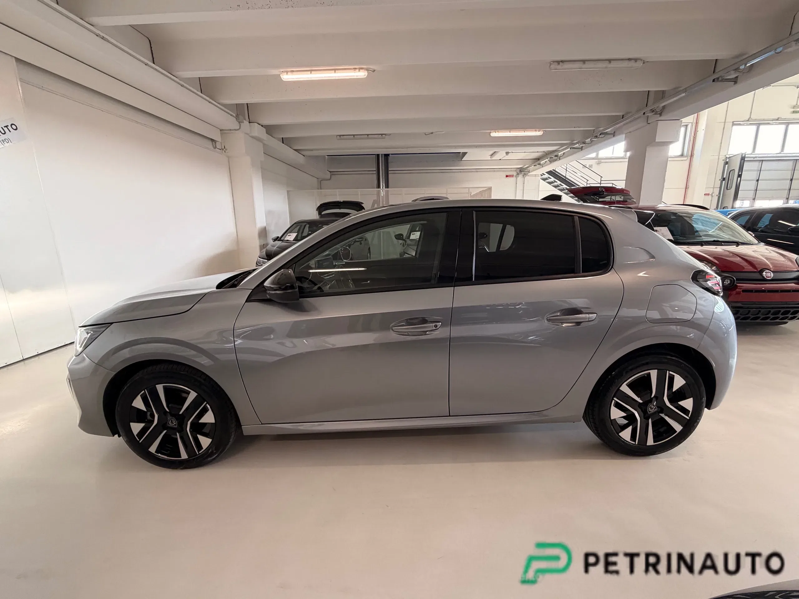 Peugeot 208 1.2 Allure s&s 100cv NAZIONALE foto 4