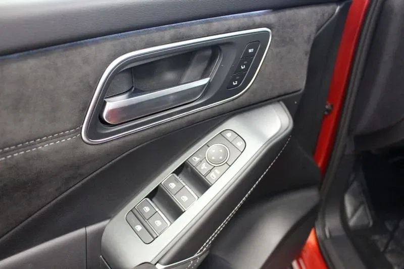 Nissan Qashqai MHEV 158 CV Xtronic N-Design foto 25
