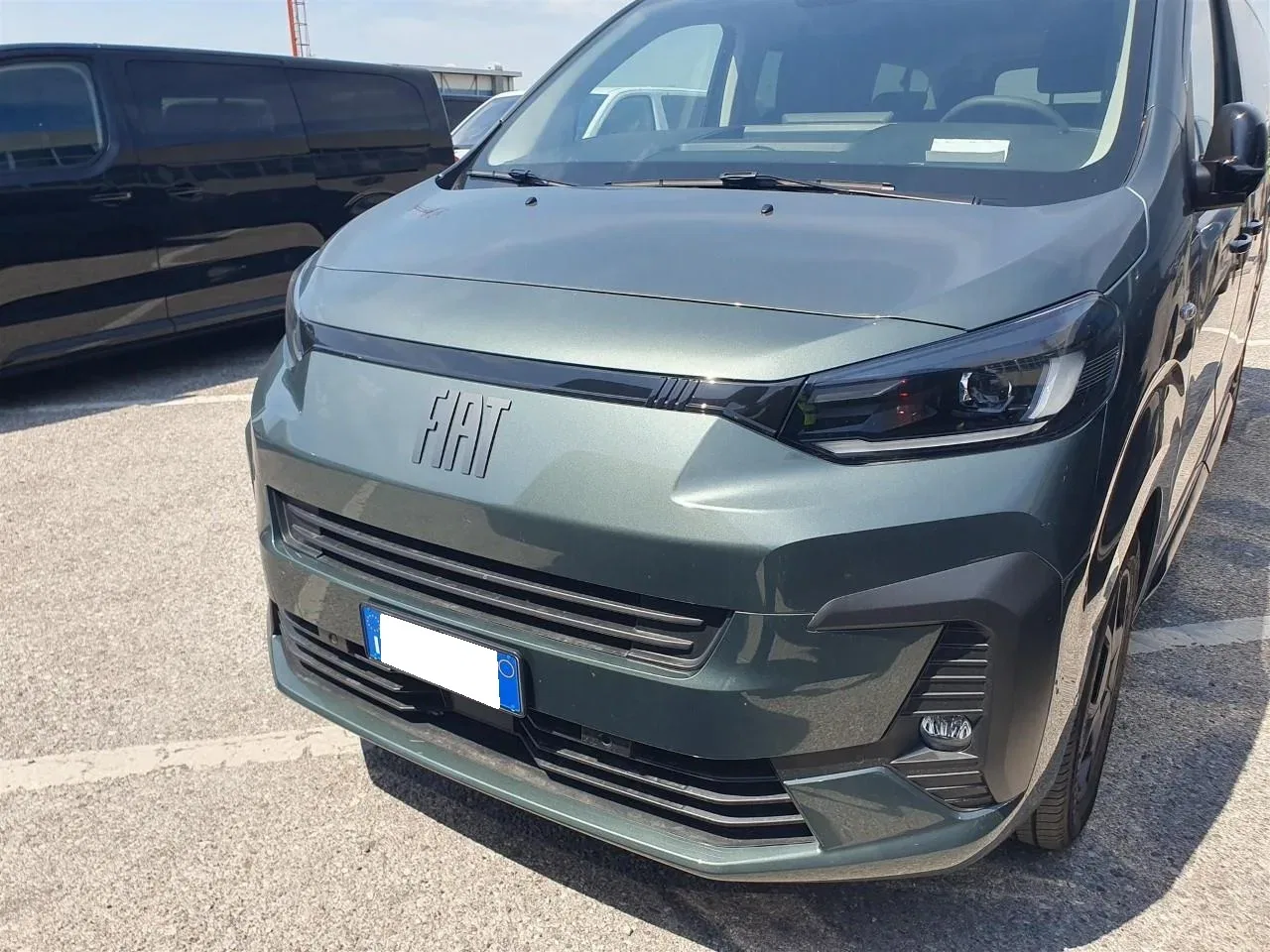 FIAT Ulysse combi M1 XL 2.2 diesel 180cv S&S auto 9 Posti Clima Post. NAZIONALE foto 2