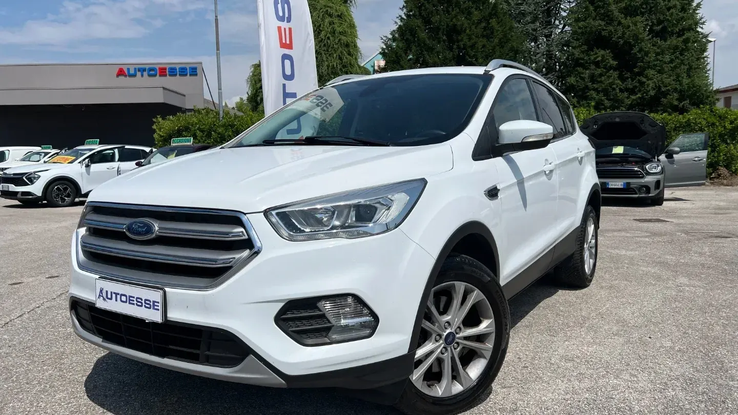 Ford Kuga 1.5 TDCI 120 CV S&S 2WD Titanium