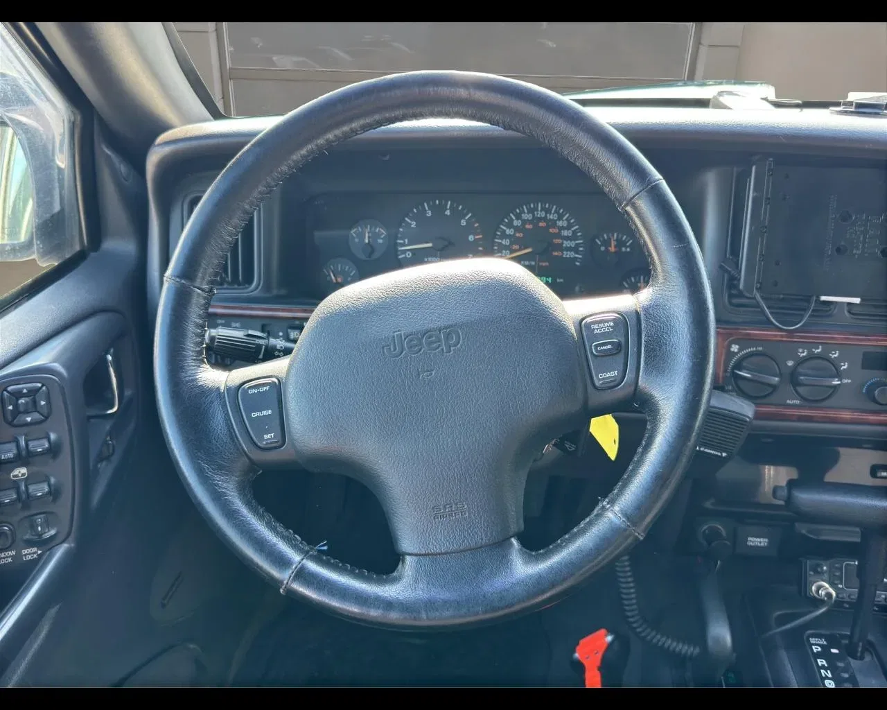 Jeep Grand Cherokee 5.9 4WD Quadra-Trac Limited LX foto 11