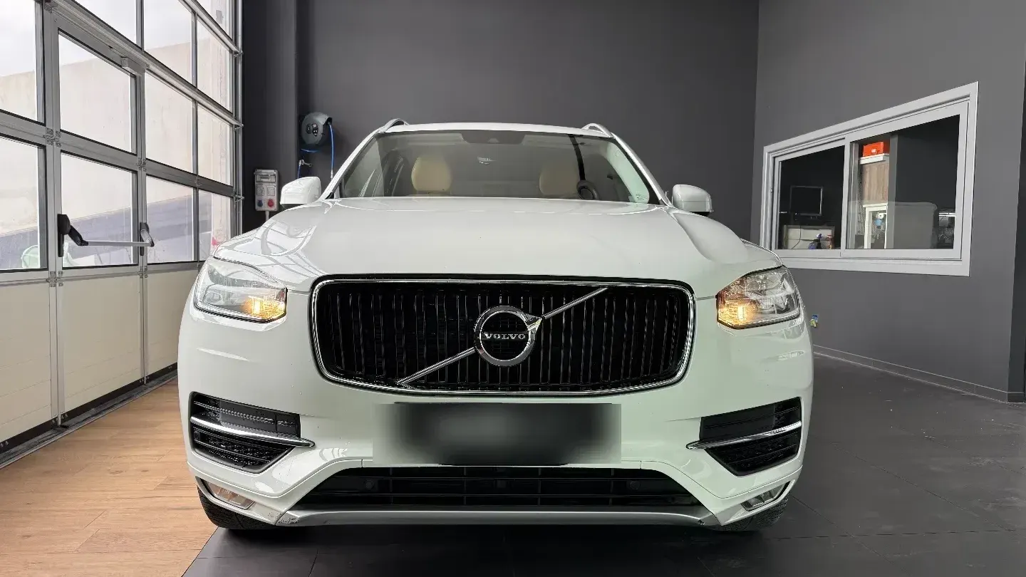 Volvo XC90 D5 AWD Geartronic 7 posti Momentum