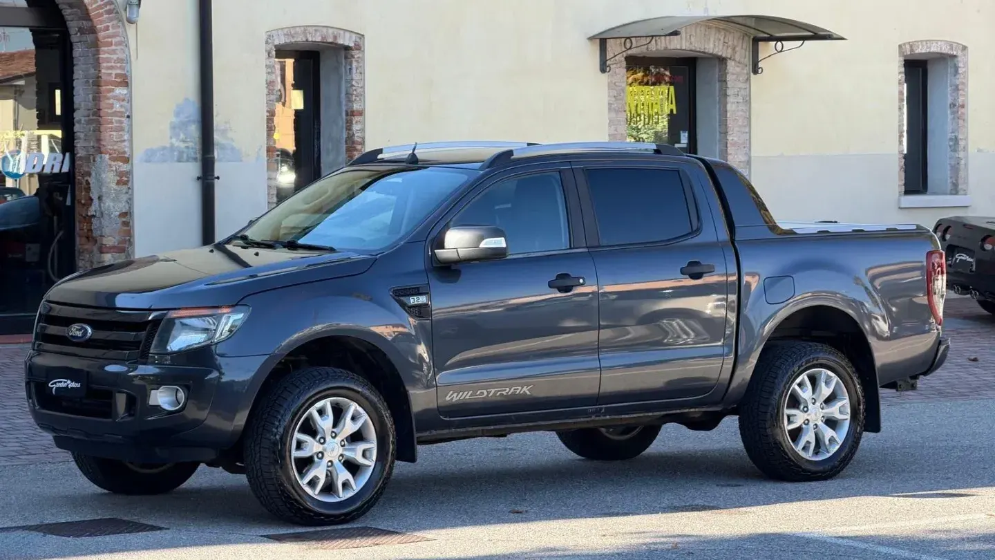 Ford Ranger 3.2 TDCi aut. DC Wildtrak 5pt. GANCIO 35 Q.LI–NEOPATENTATI