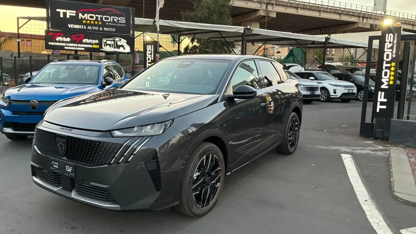 Peugeot 3008 Hybrid 145 e-DCS6 Allure Business
