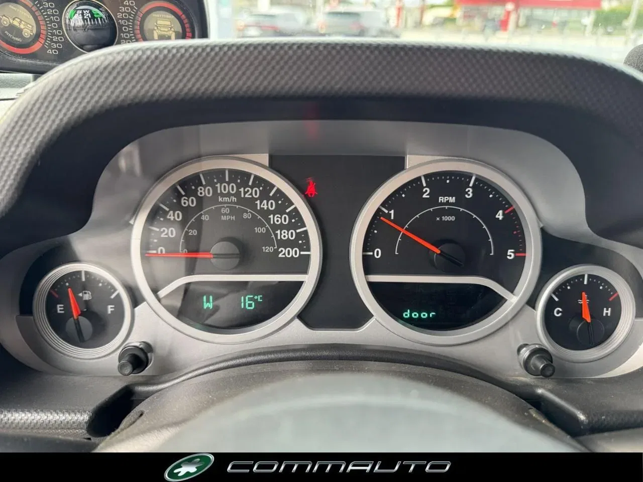 Jeep Wrangler Unlimited 2.8 CRD Sahara foto 13