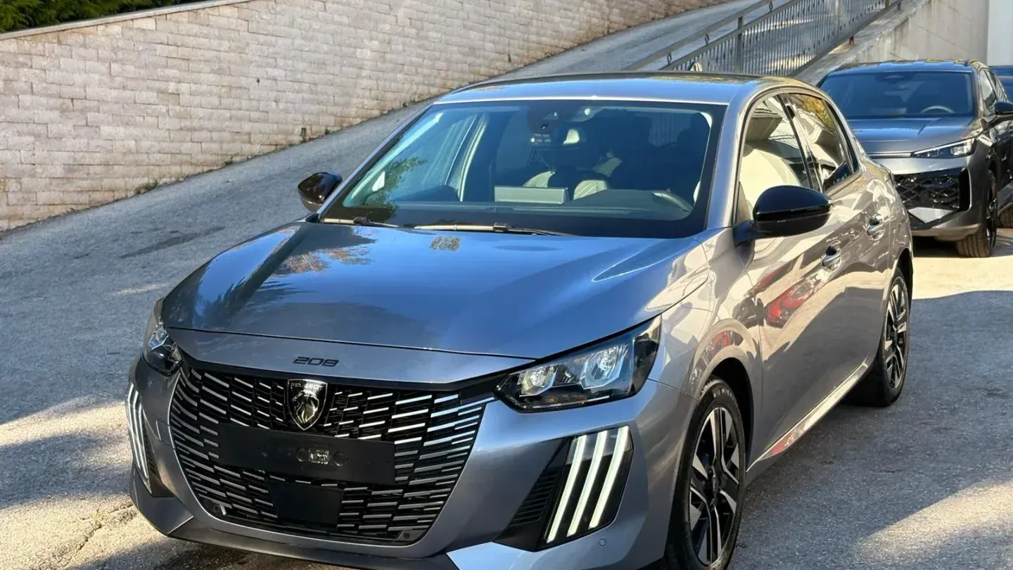 Peugeot 208 Hybrid 110 e-DCS6 Allure