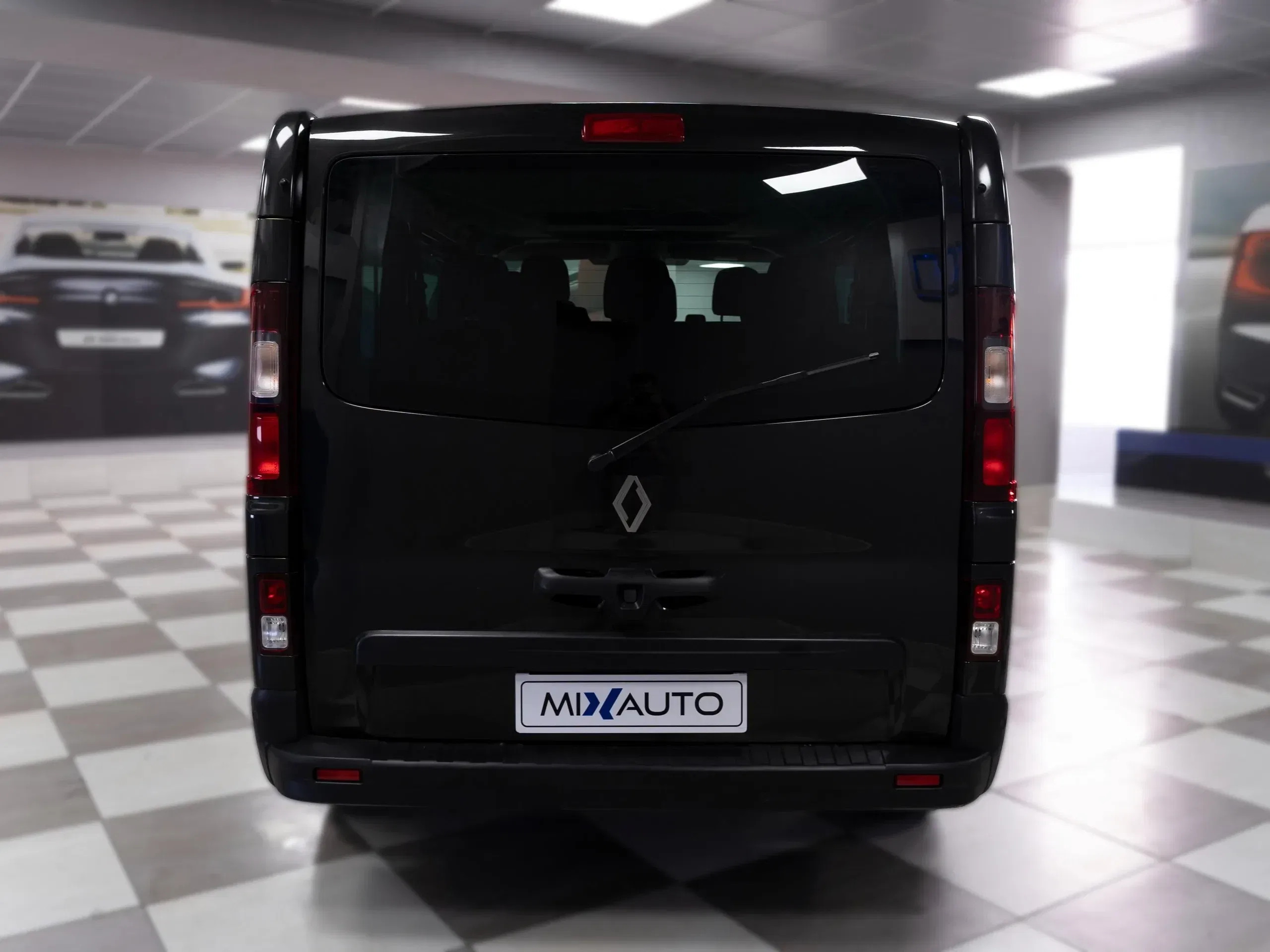 RENAULT Trafic Passenger 2.0 Blue DCI 150CV L2 Authentic foto 4