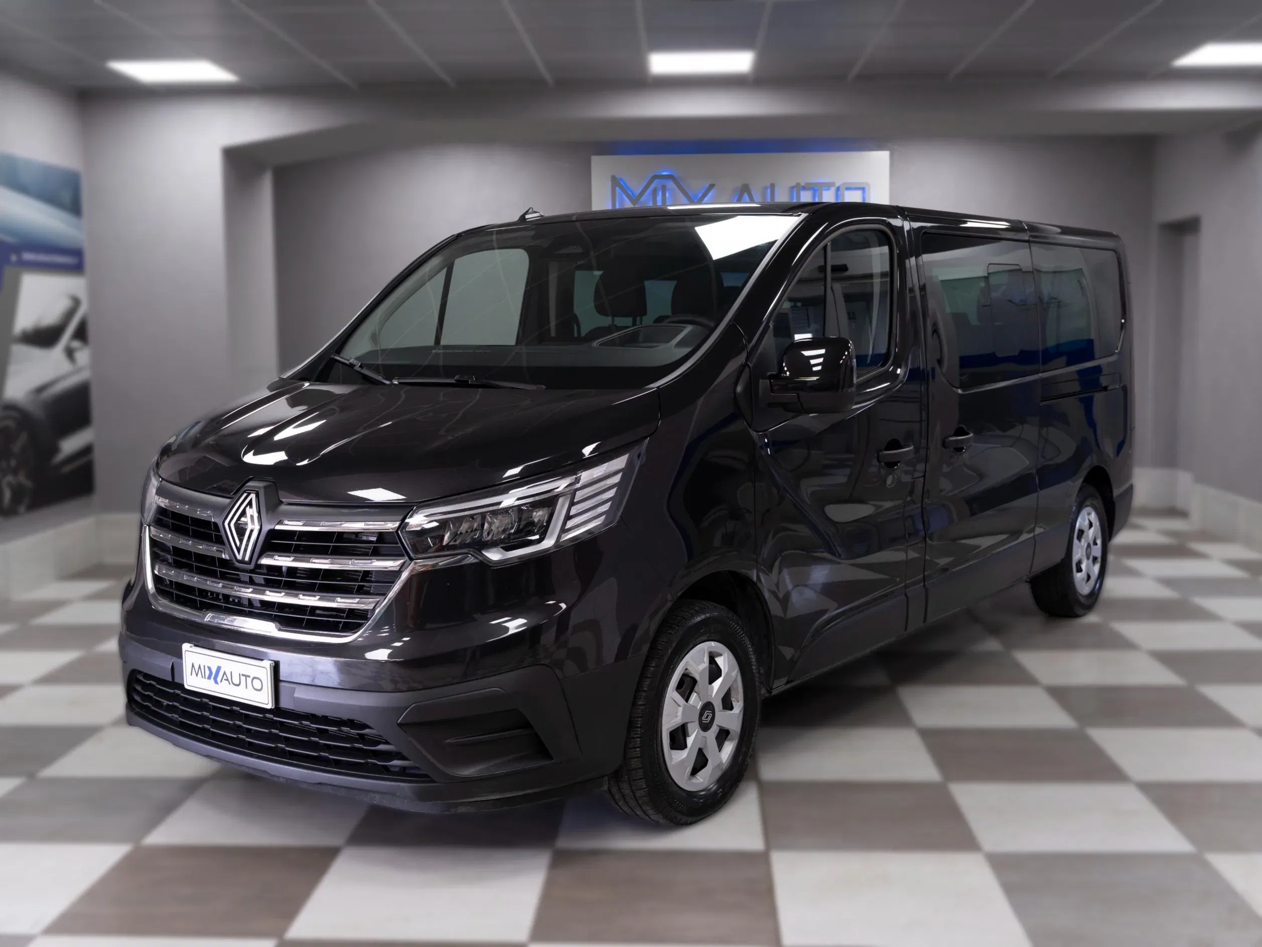 RENAULT Trafic Passenger 2.0 Blue DCI 150CV L2 Authentic
