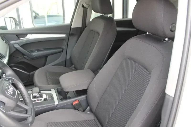 Audi Q5 35 TDI quattro S tronic Business Sport foto 8