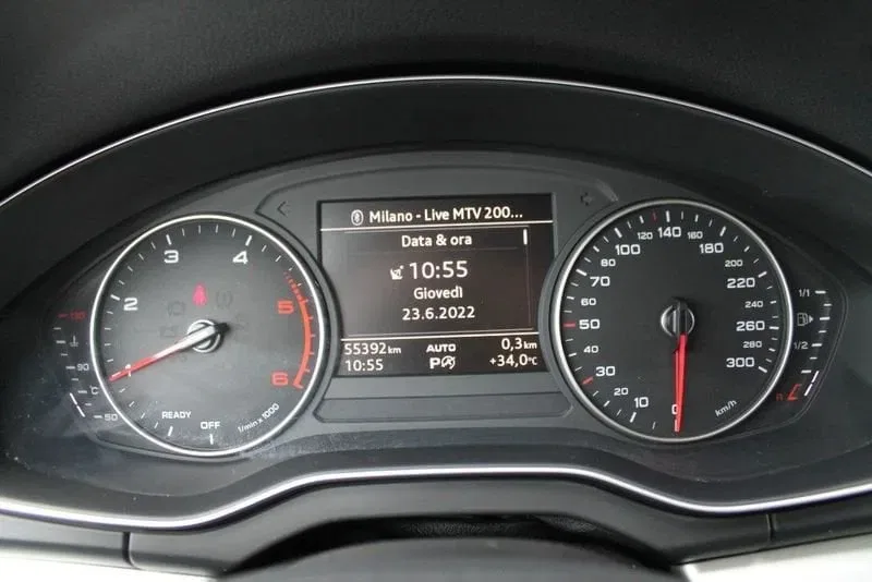 Audi Q5 35 TDI quattro S tronic Business Sport foto 10