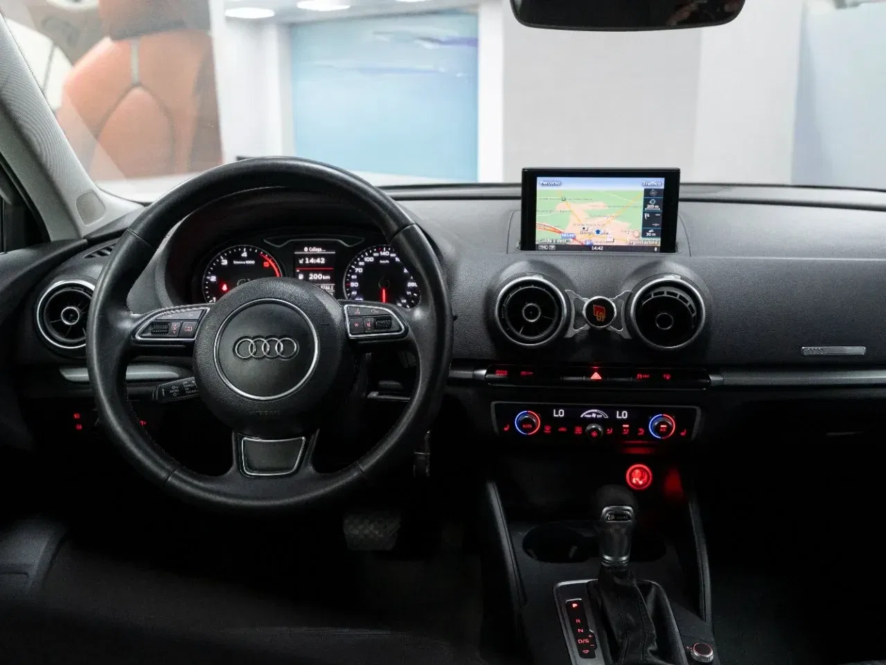 Audi A3 1.6 Sportback TDI Ambition 110CV s-tronic EU6 foto 11