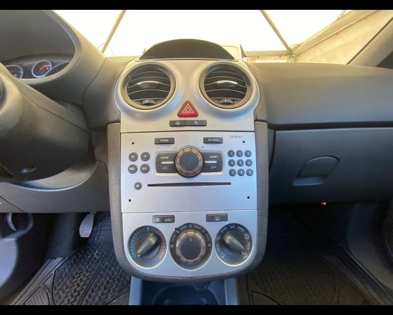 Opel Corsa 1.3 CDTI 90CV 3 porte Sport foto 13