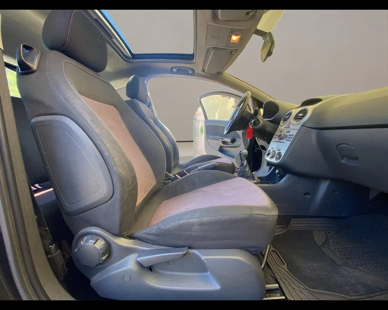 Opel Corsa 1.3 CDTI 90CV 3 porte Sport foto 16