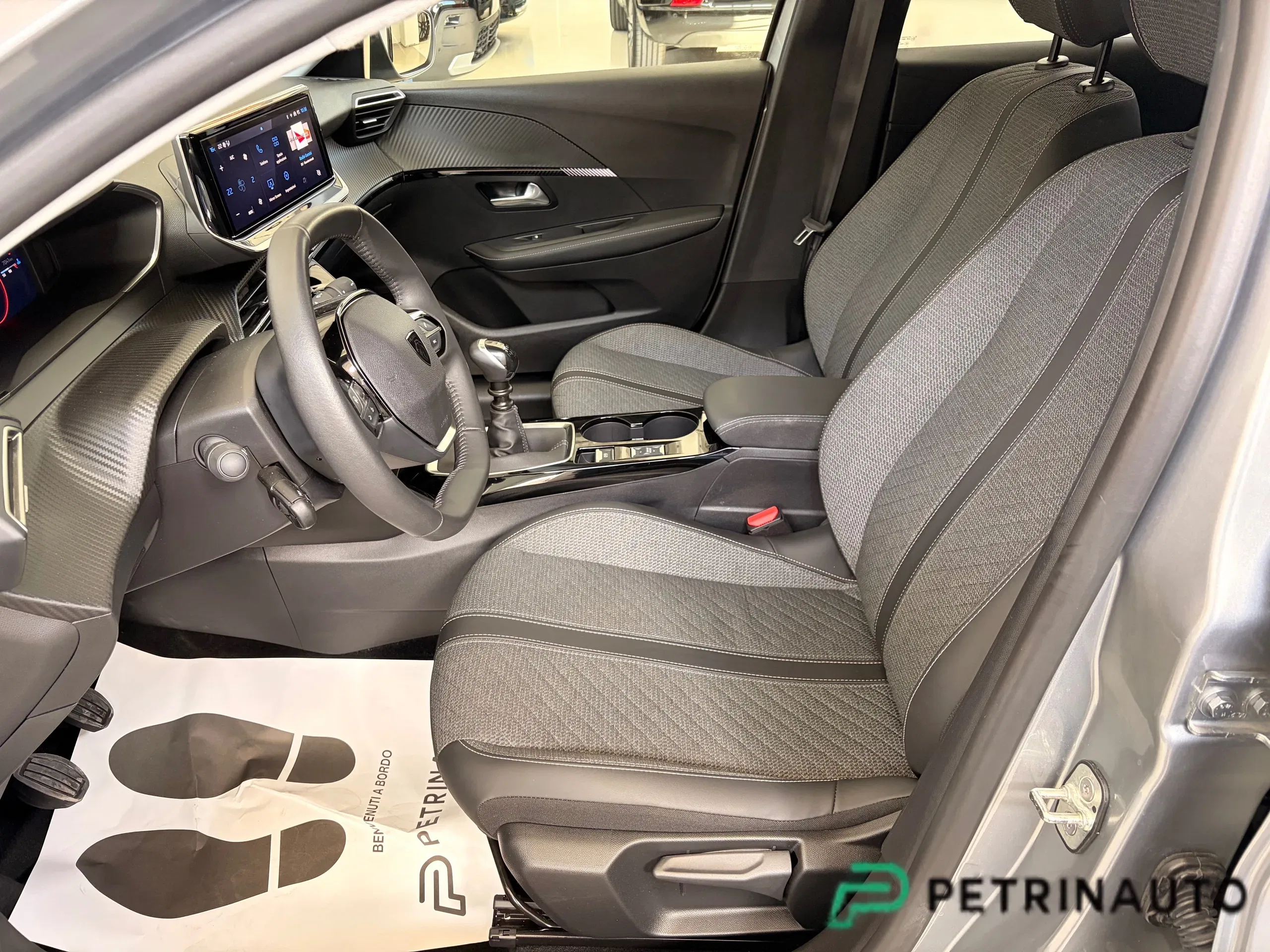 Peugeot 208 1.2 Allure s&s 100cv NAZIONALE foto 11
