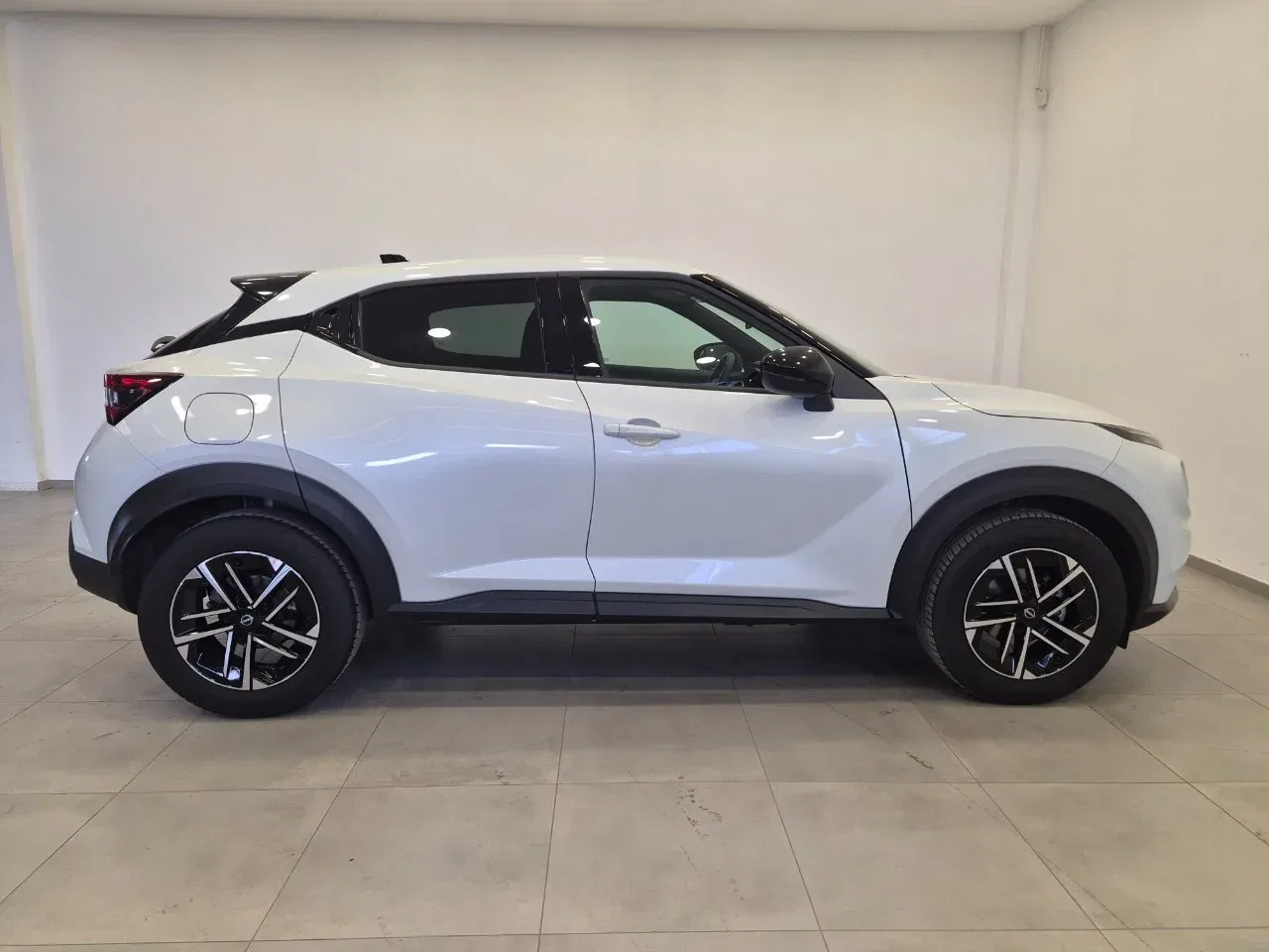 Nissan Juke 1.0 dig-t N-Connecta 114cv IN PROMO foto 6