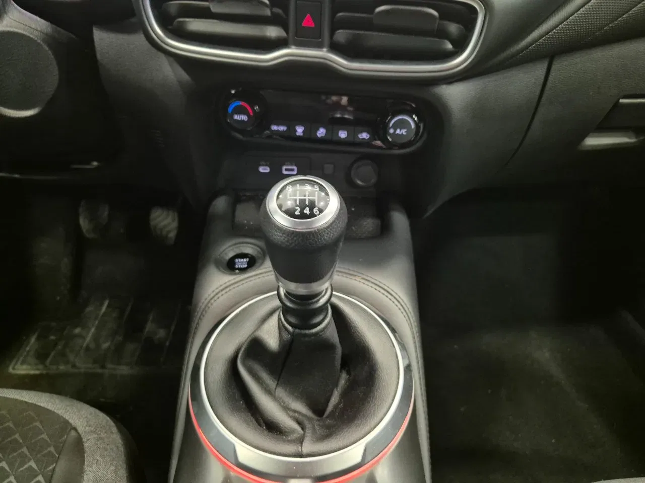 Nissan Juke 1.0 dig-t N-Connecta 114cv IN PROMO foto 27