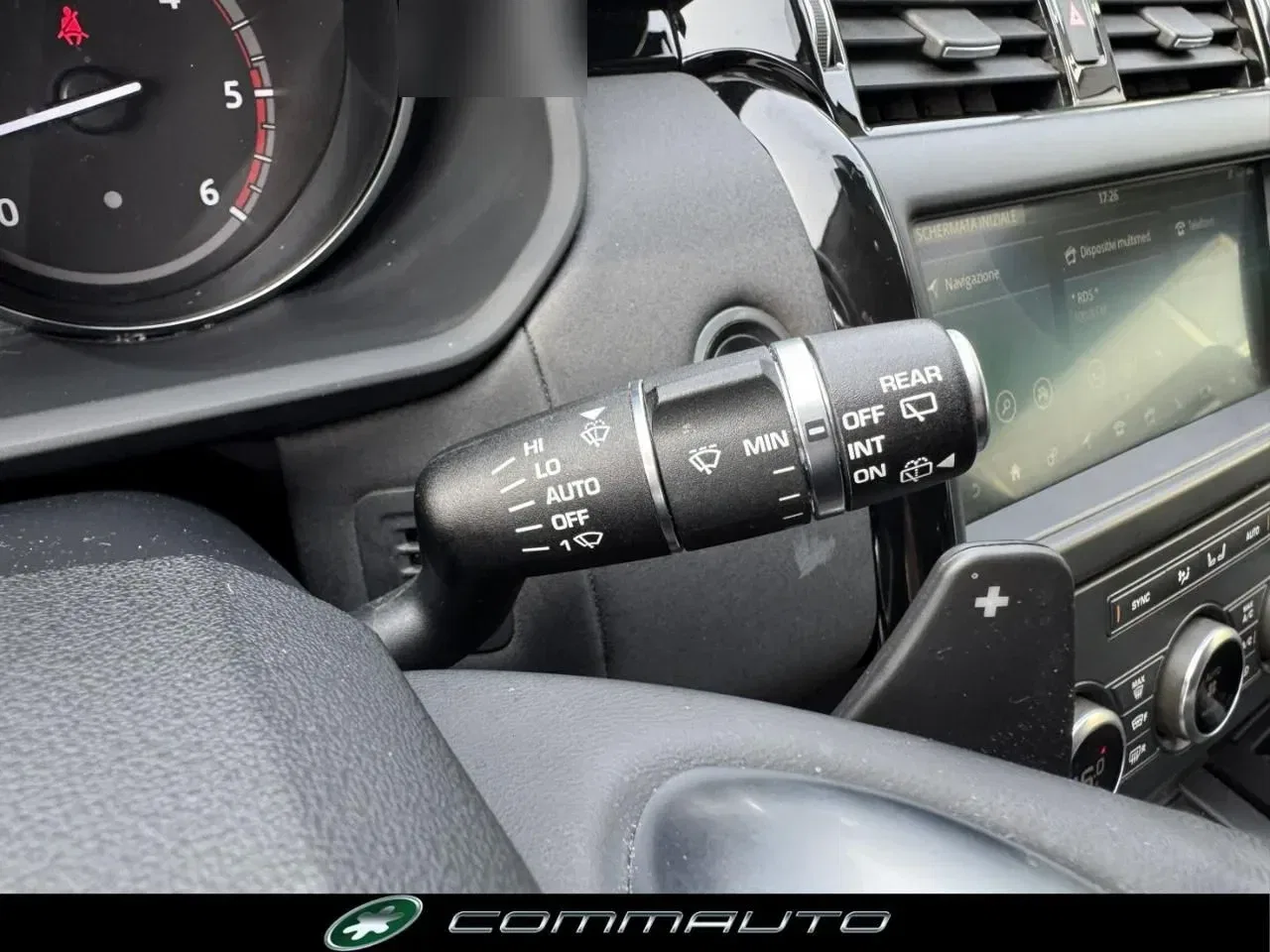 Land Rover Discovery 3.0 SDV6 306 CV HSE foto 15