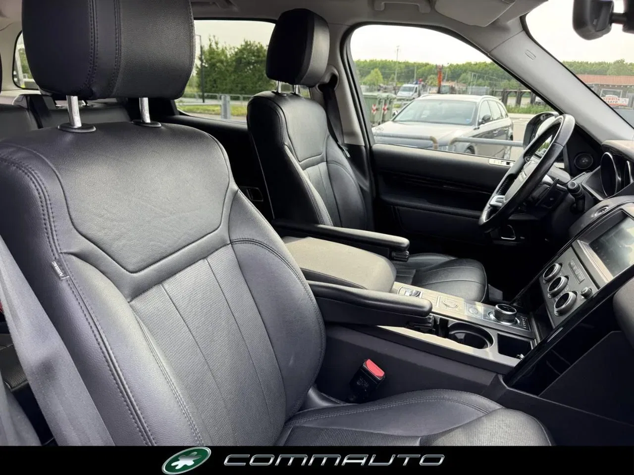 Land Rover Discovery 3.0 SDV6 306 CV HSE foto 30