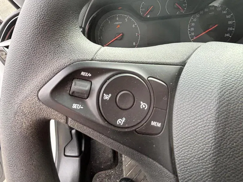 Opel Corsa *PROMO* 1.5 D 100 CV Edition foto 24