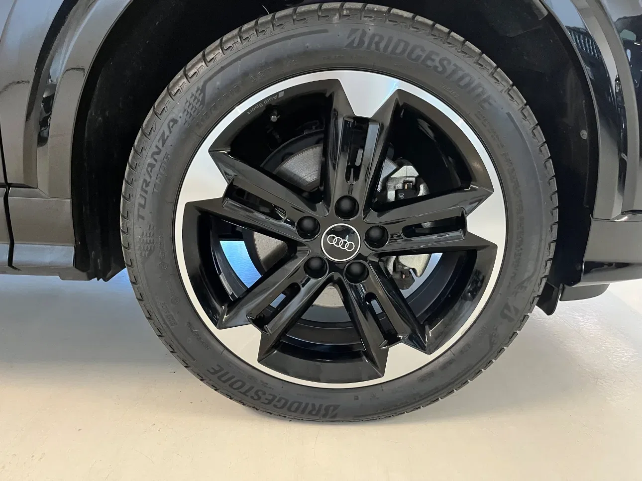 Audi Q2 30 2.0 tdi S line edition foto 26
