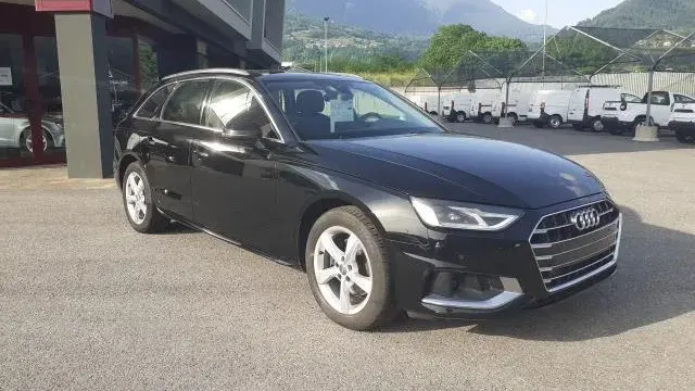 Audi A4 Avant 35 TDI/163CV S tr. Business Adv