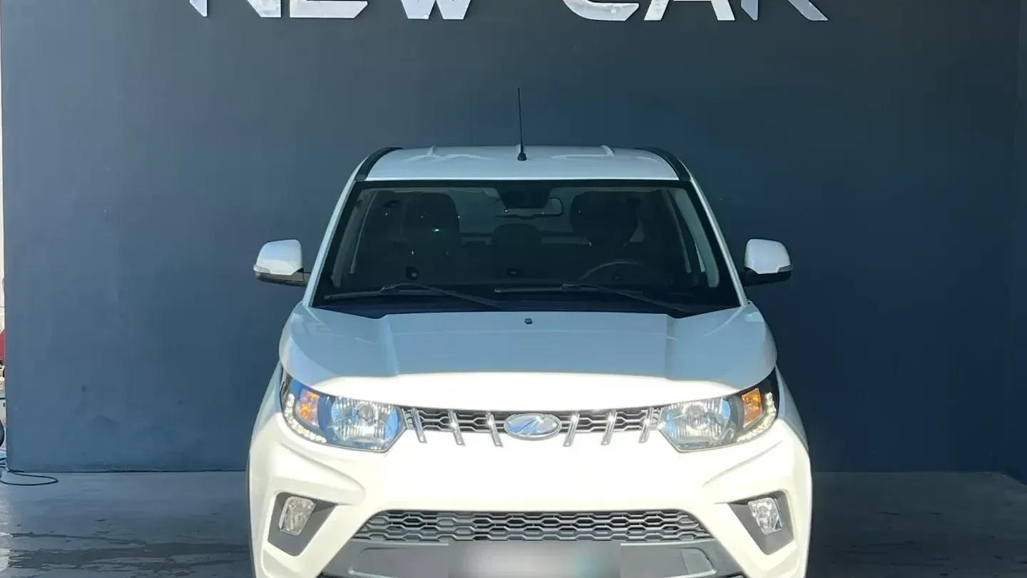 Mahindra KUV100 1.2 VVT K6+