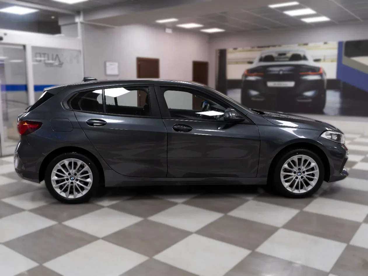 BMW 116 d Advantage Auto foto 6