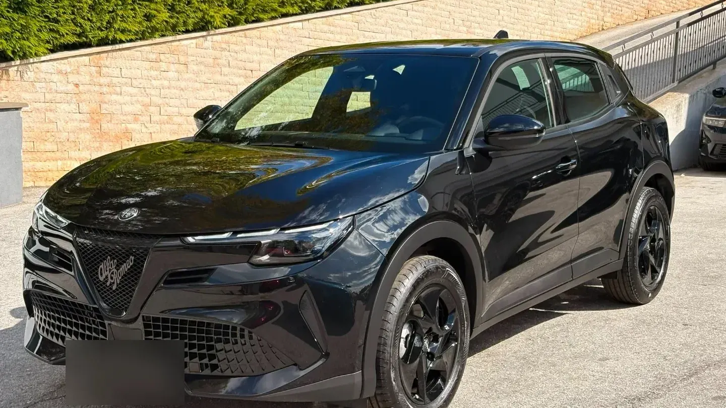 Alfa Romeo Junior 1.2 145 CV Hybrid eDCT6