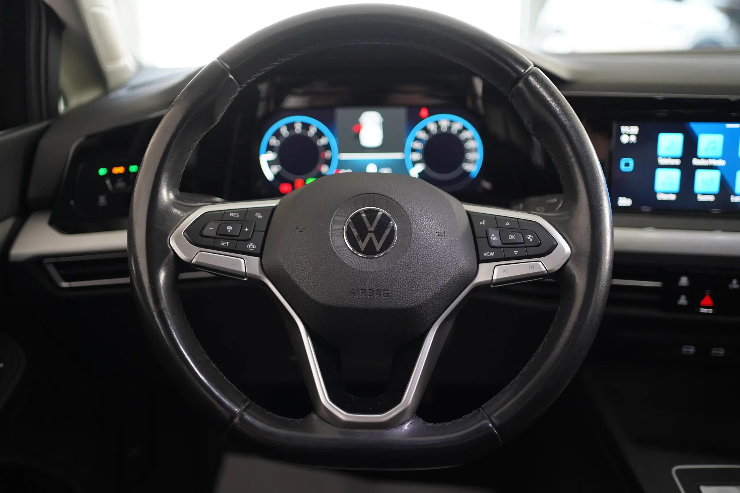 Volkswagen Golf 1.0 eTSI EVO DSG Life foto 6