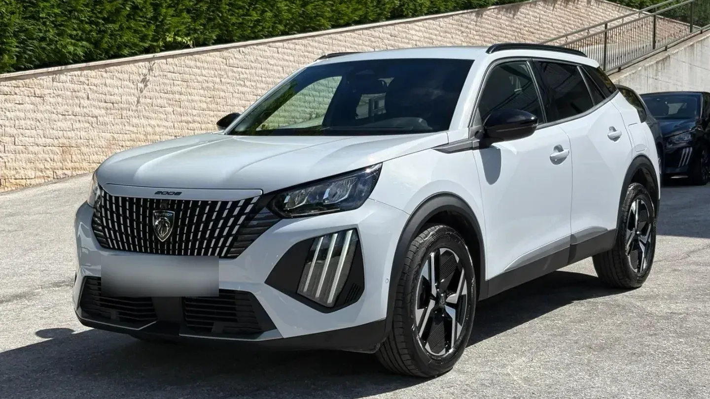 Peugeot 2008 PureTech 100 S&S Allure