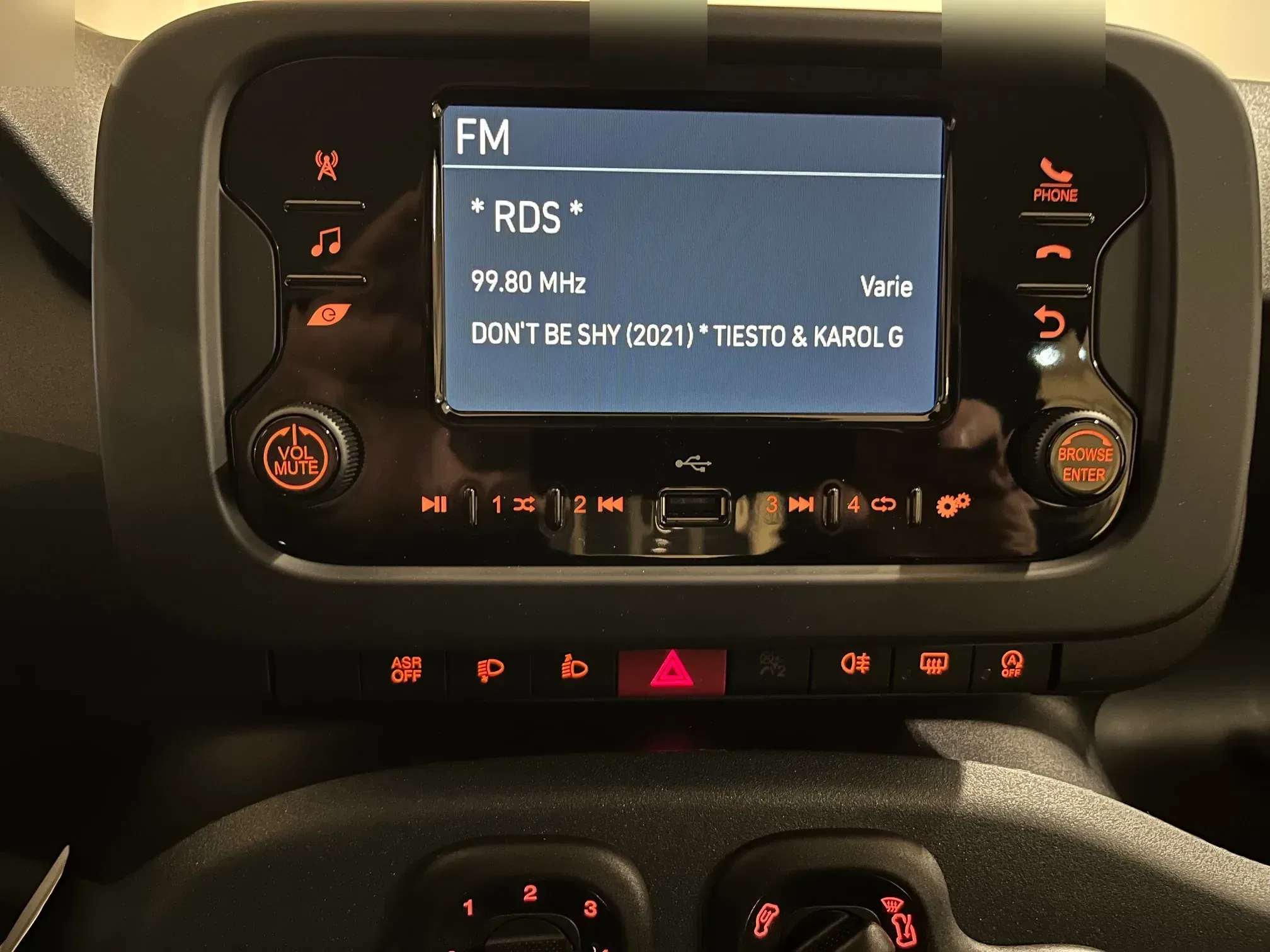 Fiat Panda 1.0 firefly hybrid Icon s&s 65cv foto 18