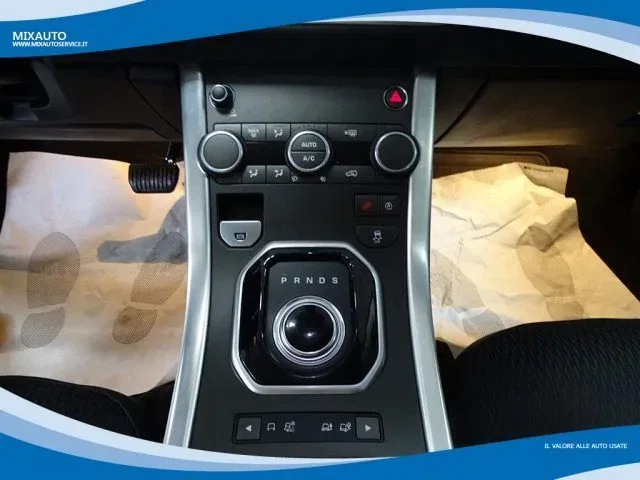 LAND ROVER Range Rover Evoque 2.0 TD4 150cv AWD Edition Pure AUT EU6 foto 7