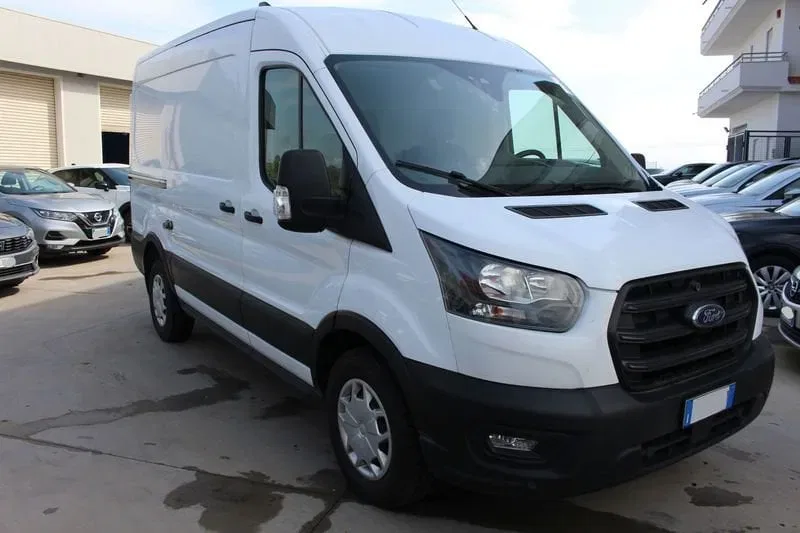 Ford Transit 350 Trend 2.0 Eco MHEV 130 Cv PM TM foto 3