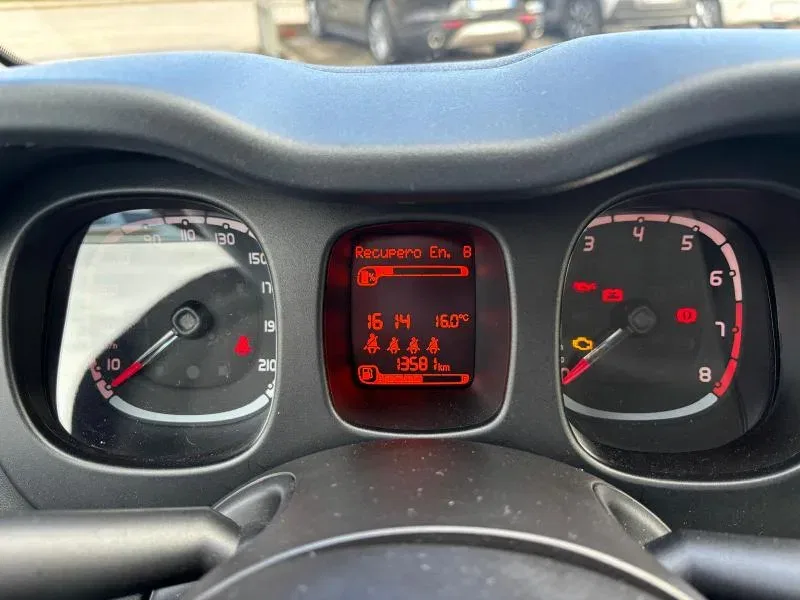 Fiat Panda *PROMO*1.0 firefly hybrid s&s 70cv 5p.ti foto 10
