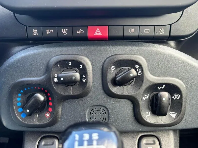 Fiat Panda *PROMO*1.0 firefly hybrid s&s 70cv 5p.ti foto 26