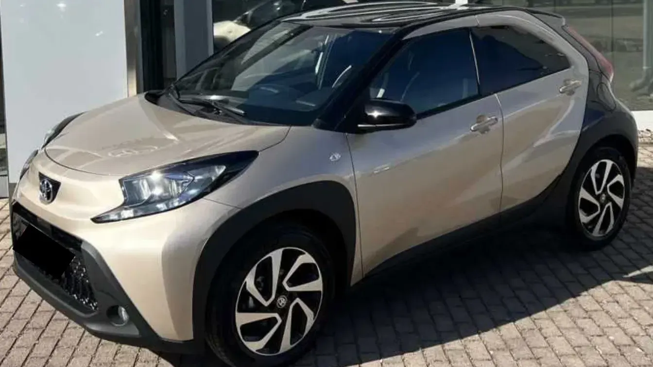 Toyota Aygo X 1.0 VVT-i 72 CV 5p. I-DESIGN OK NEOPATENTATI !