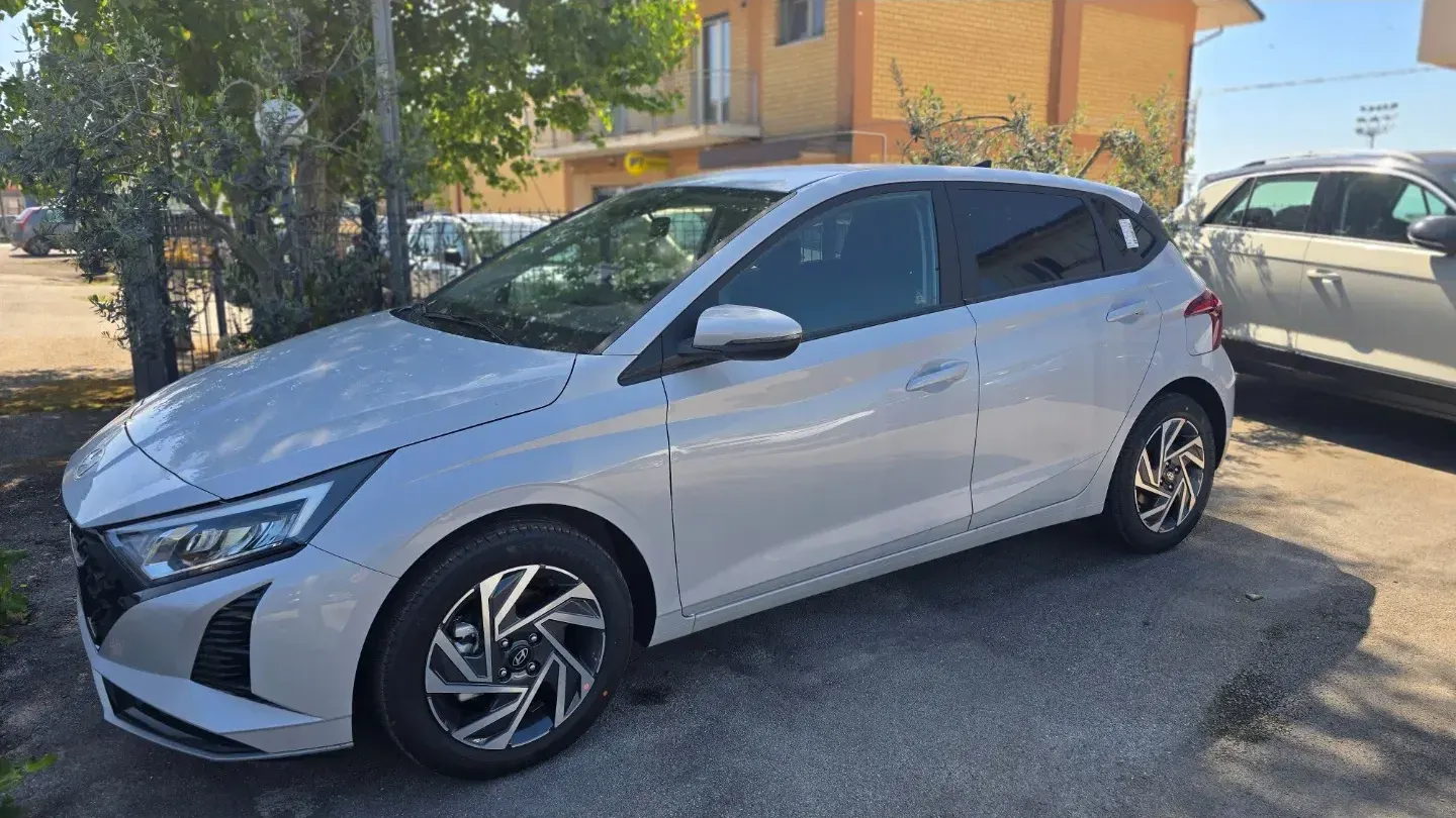 Hyundai i20 1.0 T-GDI Connectline AUTOMATICA