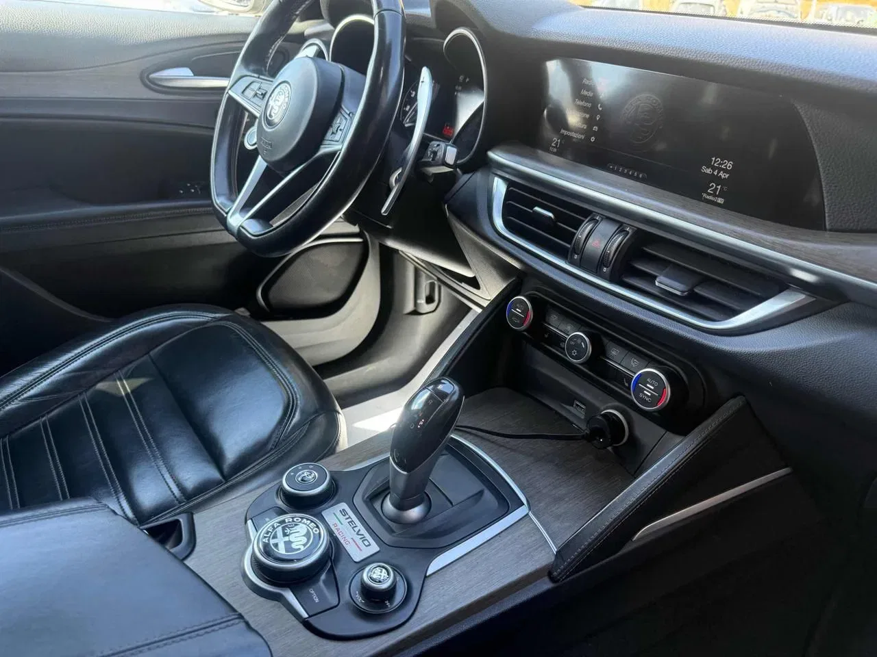 Alfa Romeo Stelvio 2.0 turbo First Edition Q4 280cv foto 16