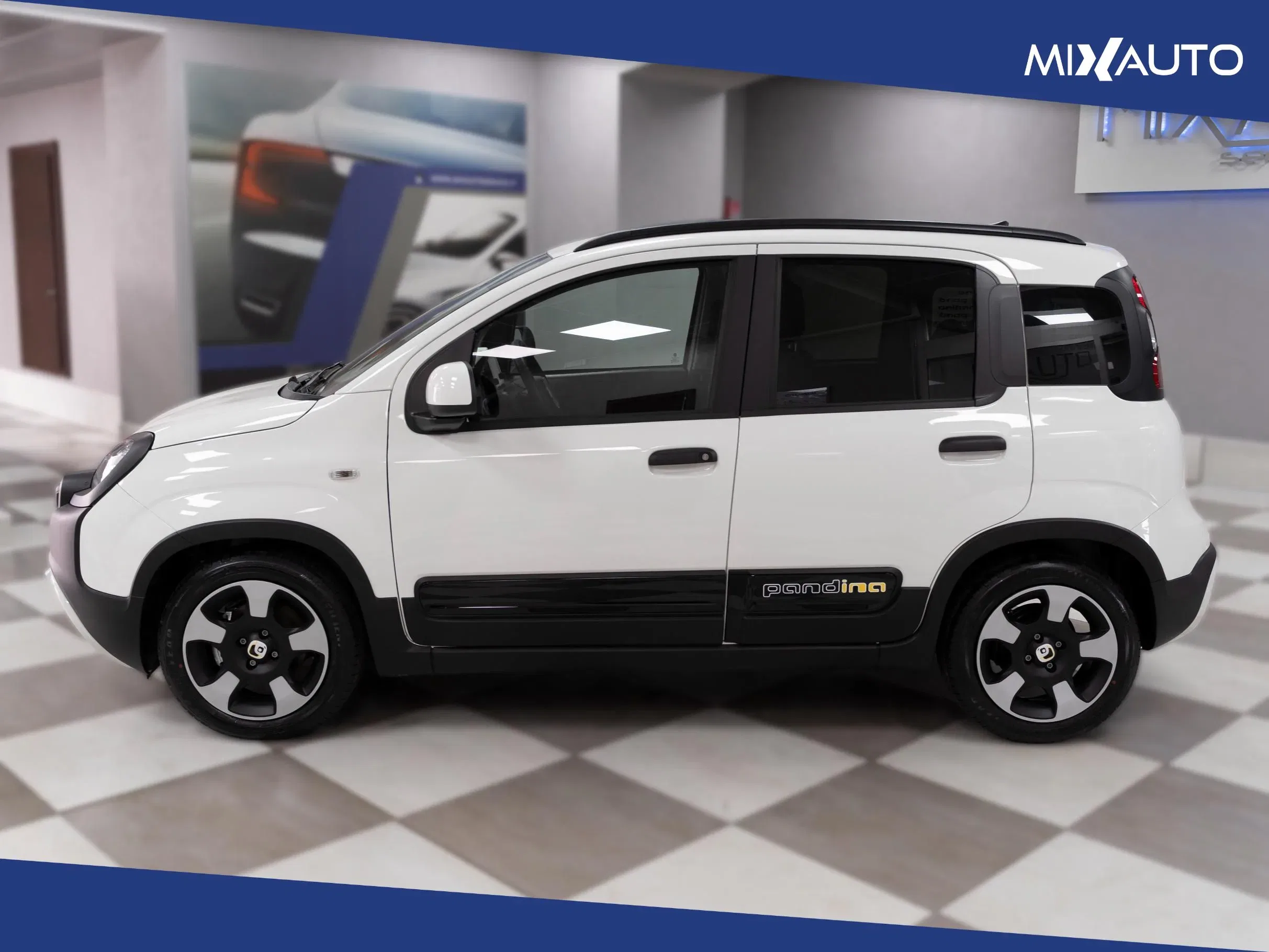 Fiat Panda Pandina Cross 1.0 Firefly Hybrid S&S 70CV foto 3