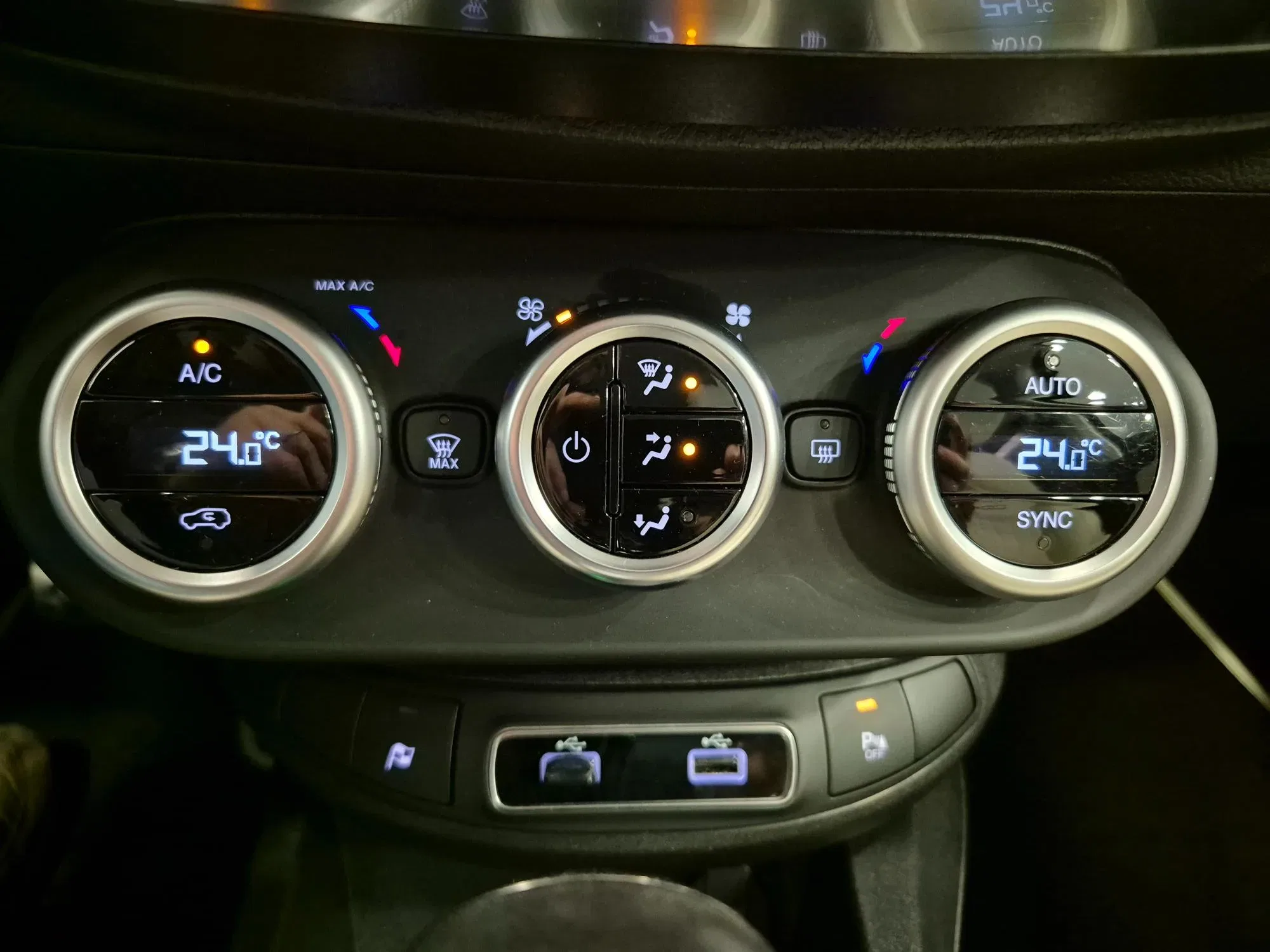 Fiat 500 X 500X 1.3 T4 Yacht Club Capri 150cv dct foto 26