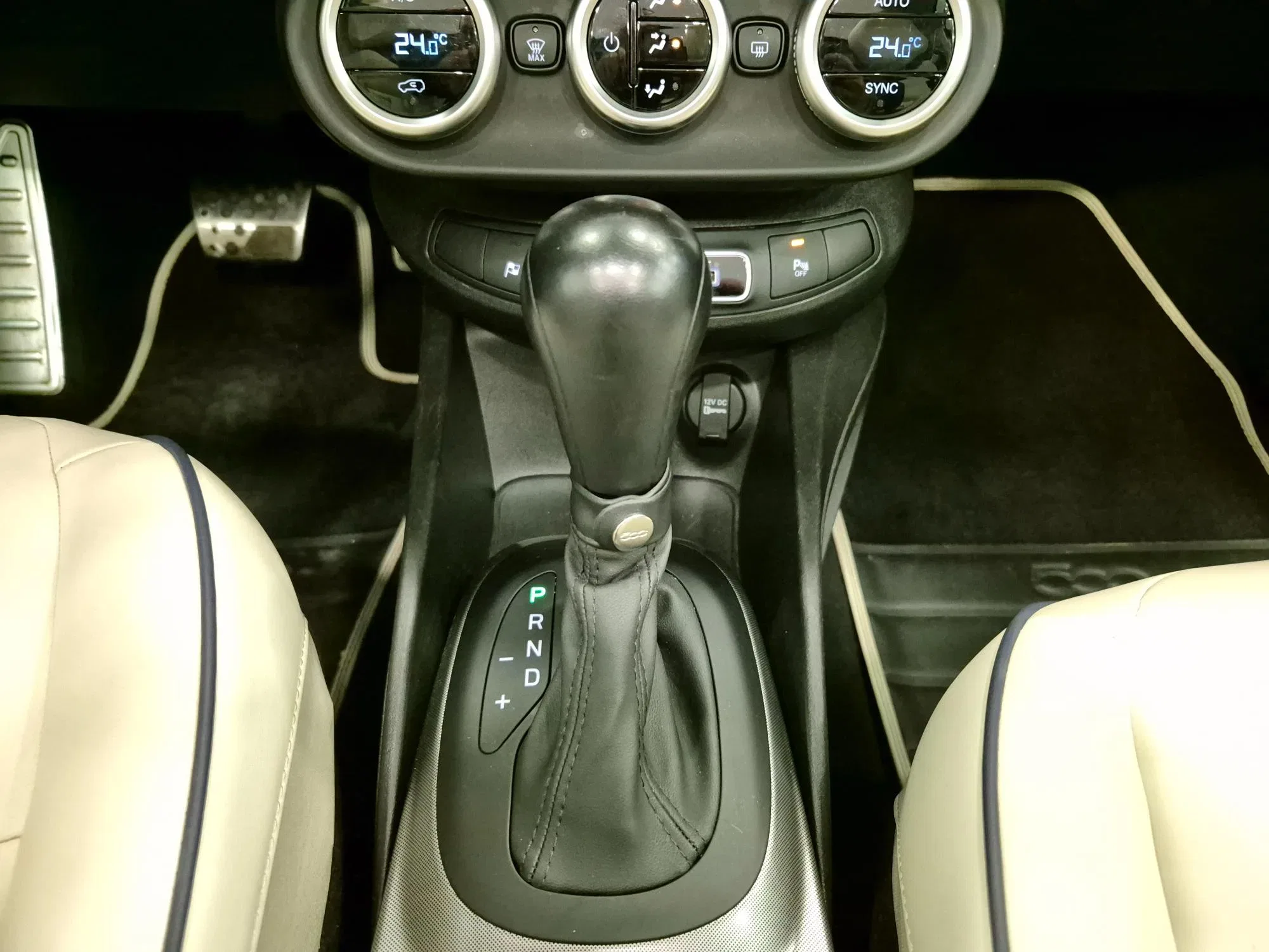 Fiat 500 X 500X 1.3 T4 Yacht Club Capri 150cv dct foto 27