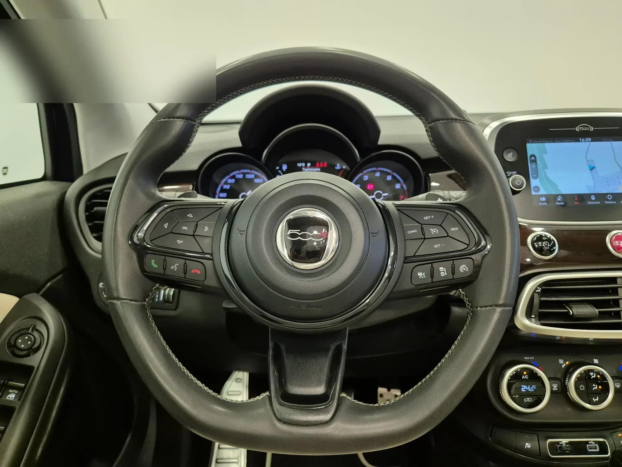 Fiat 500 X 500X 1.3 T4 Yacht Club Capri 150cv dct foto 10