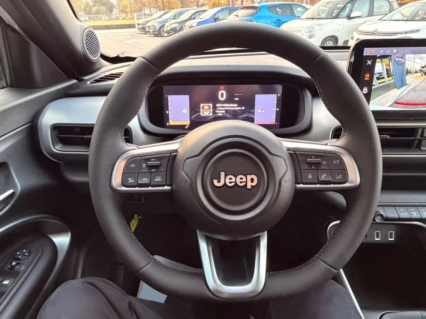Jeep Avenger 1.2 turbo Summit fwd 100cv Bi-Color Km.Zero Nazionale foto 12