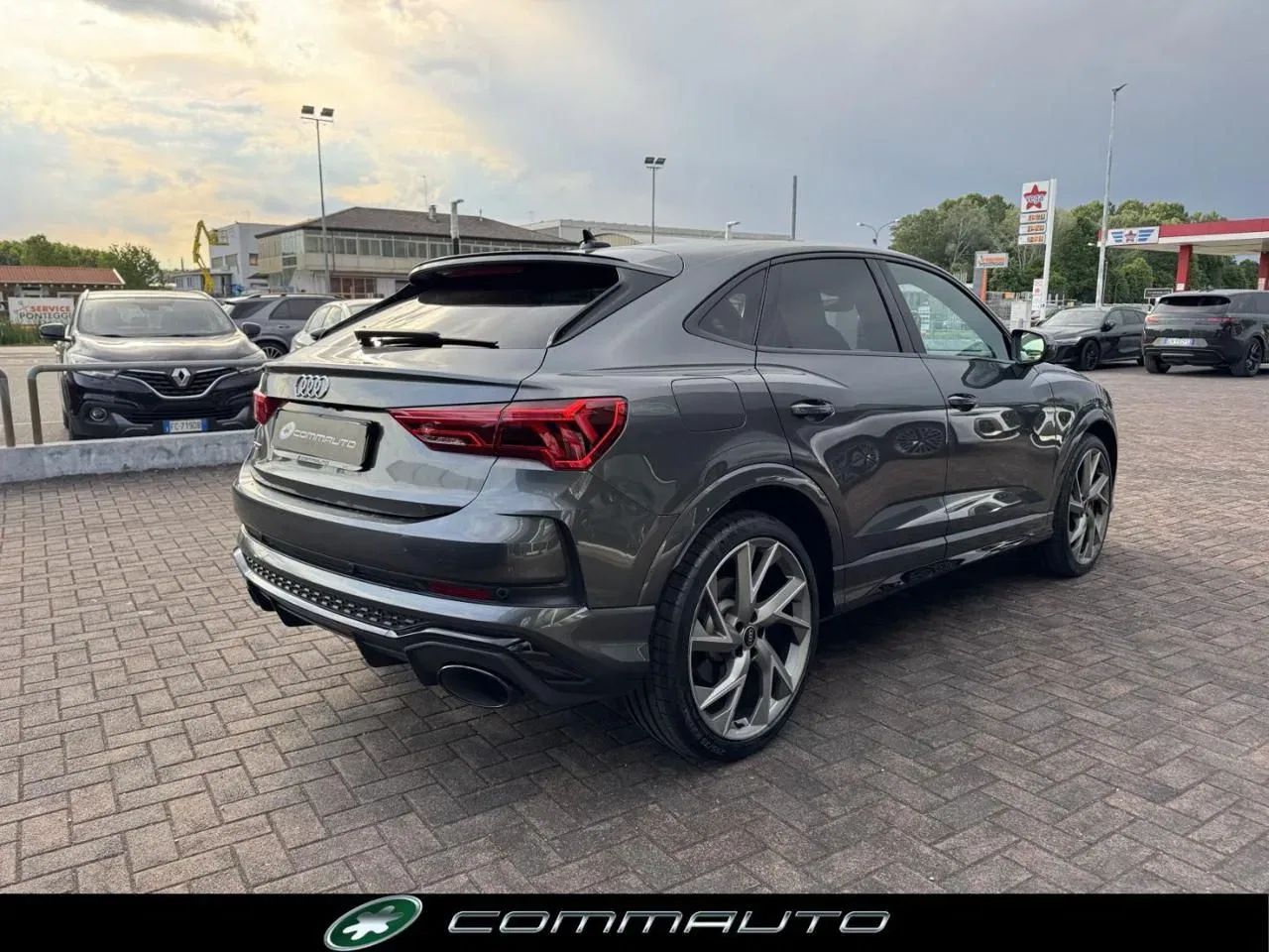 Audi Q3 SPB quattro S tronic foto 3
