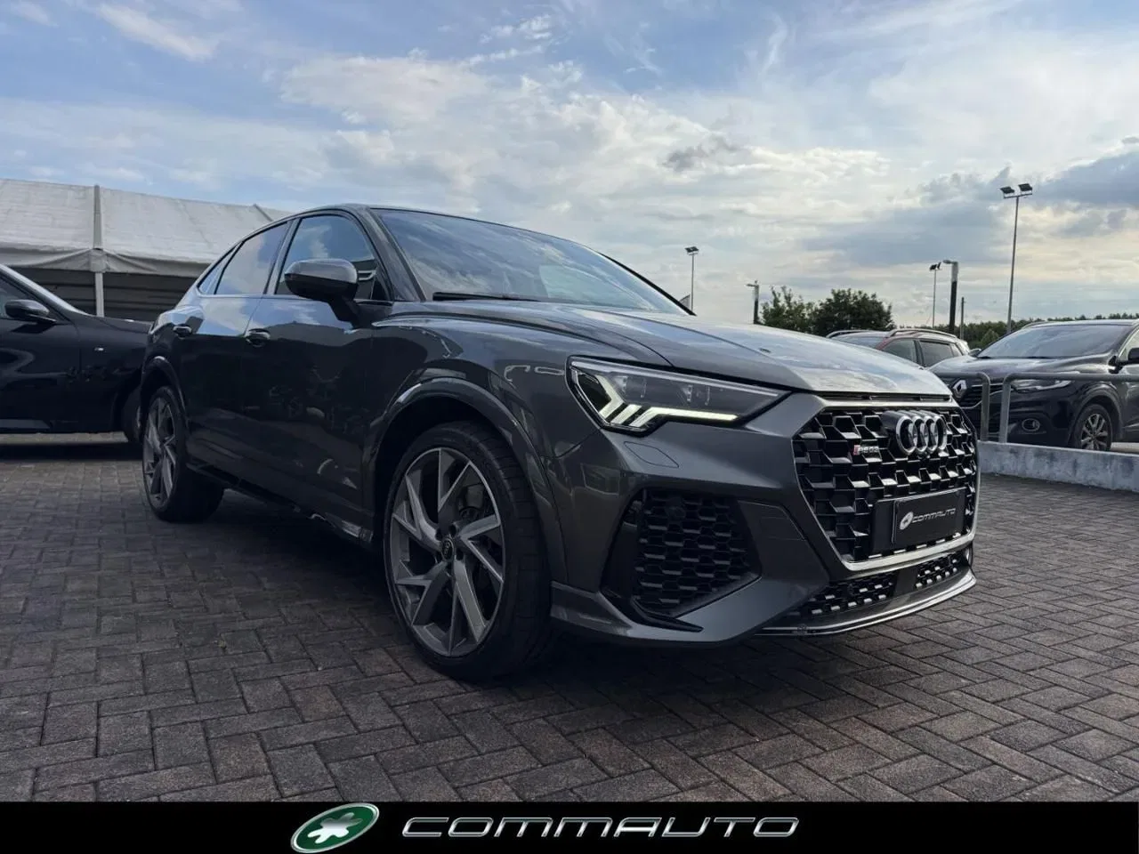 Audi Q3 SPB quattro S tronic foto 2